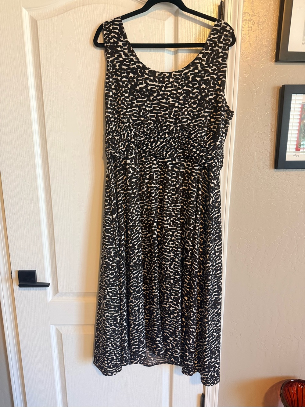 Jessica Howard MIDI - Brown, Black and cream print